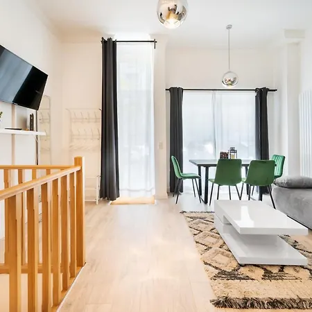 Lägenhet The Mierendorf Ii, Comfortable Group & Family Apartment, 1br, 1 Living Room, Ideal For 2 - 4 Guests Berlin