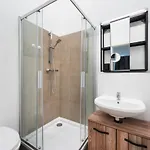 Appartement The Mierendorf Ii, Comfortable Group & Family Apartment, 1br, 1 Living Room, Ideal For 2 - 4 Guests *