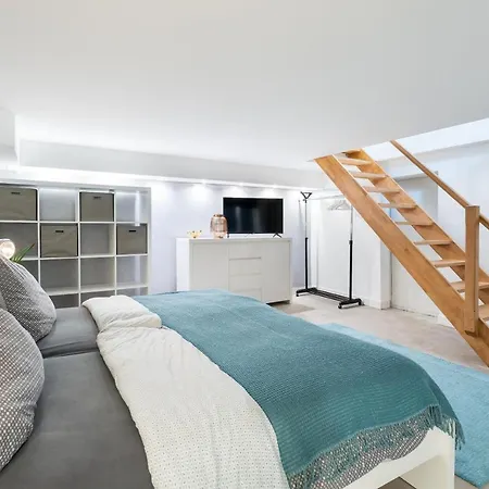 The Mierendorf Ii, Comfortable Group & Family Apartment, 1br, 1 Living Room, Ideal For 2 - 4 Guests דירה ברלין