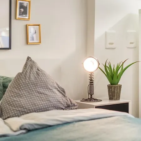 The Mierendorf Ii, Comfortable Group & Family Apartment, 1br, 1 Living Room, Ideal For 2 - 4 Guests דירה ברלין