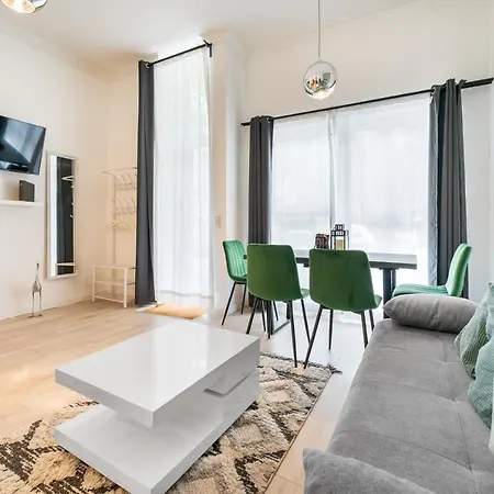 The Mierendorf Ii, Comfortable Group & Family Apartment, 1br, 1 Living Room, Ideal For 2 - 4 Guests Апартаменты